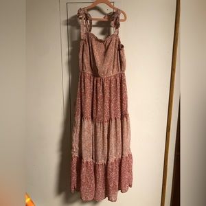 Sincerely Jules Ditsy Floral Tiered Bow Strap Maxi Dress Size Small